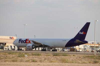 Photo of aircraft N142FE operated by Federal Express (FedEx)