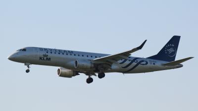 Image of aircraft registration PH-EZX - A ERJ-190-STD (ERJ-190-100) operated by KLM Cityhopper