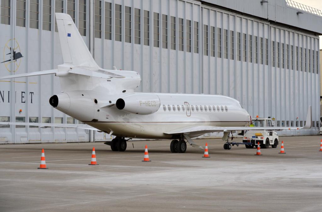 Photo of aircraft F-HECD operated by Colisee RE S.A.