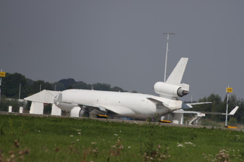 Photo of aircraft N411SN operated by Western Global Airlines