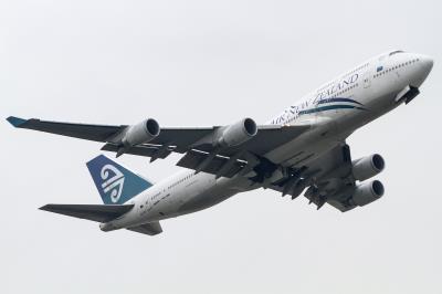 Photo of aircraft ZK-SUJ operated by Air New Zealand