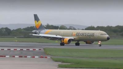 Image of aircraft registration G-TCDB - A A321-211 operated by Thomas Cook Airlines