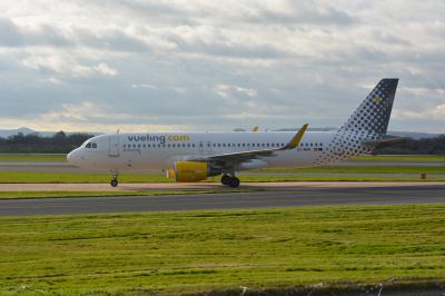 Photo of aircraft EC-MAN operated by Vueling