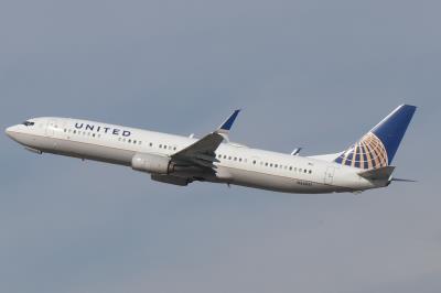 Photo of aircraft N66841 operated by United Airlines