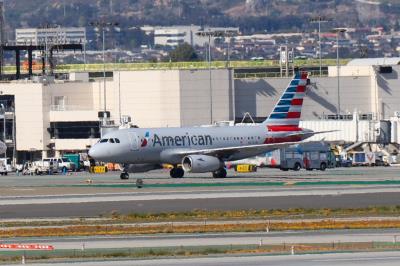 Photo of aircraft N812AW operated by American Airlines