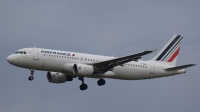 Photo of aircraft F-HBNI operated by Air France