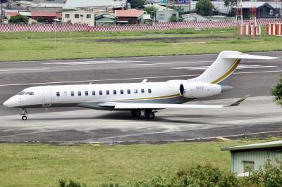 Photo of aircraft N8CG operated by Diamond Capital Investments Co Ltd