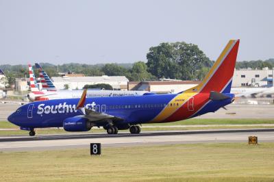 Photo of aircraft N8669B operated by Southwest Airlines