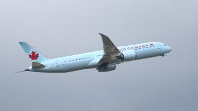 Photo of aircraft C-FGEI operated by Air Canada