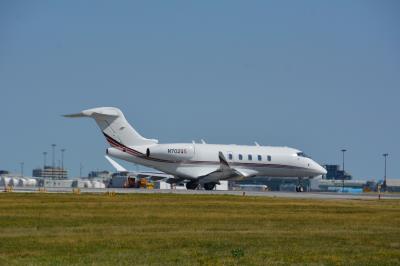 Photo of aircraft N702QS operated by NetJets