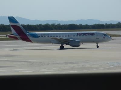 Photo of aircraft D-ABFR operated by Eurowings