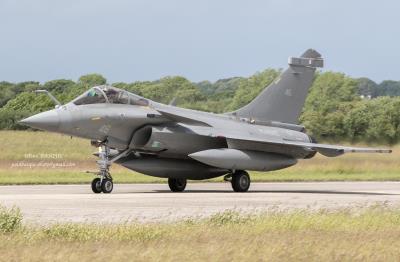 Photo of aircraft 046 operated by French Navy-Force Maritime de lAeronautique Navale