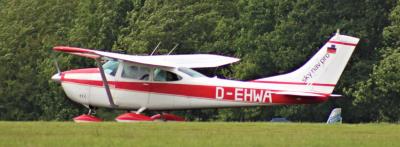 Photo of aircraft D-EHWA operated by Private Owner