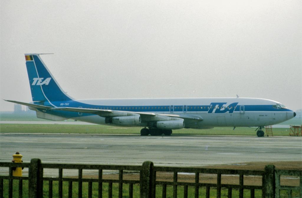 Photo of aircraft OO-TEC operated by TEA - Trans European Airlines