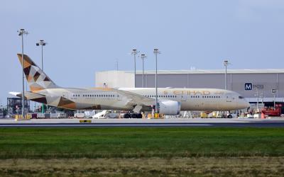 Photo of aircraft A6-BLG operated by Etihad Airways