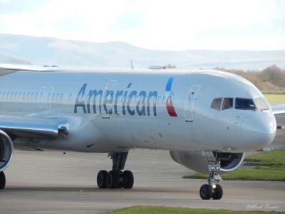 Photo of aircraft N198AA operated by American Airlines