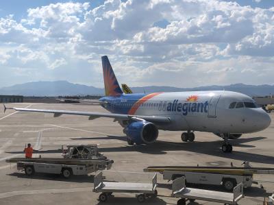 Photo of aircraft N323NV operated by Allegiant Air