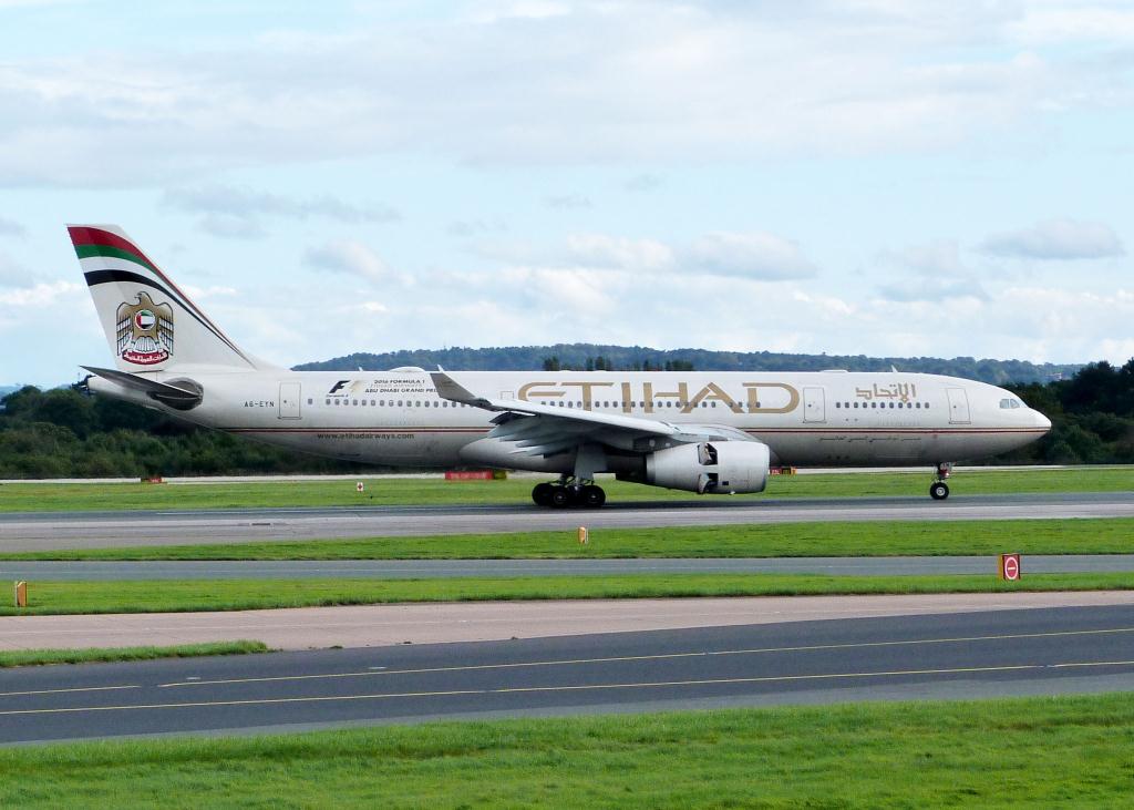 Photo of aircraft A6-EYN operated by Etihad Airways