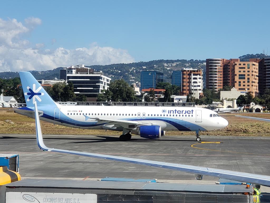 Photo of aircraft XA-EBA operated by Interjet