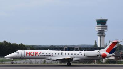 Photo of aircraft F-GRGI operated by HOP!