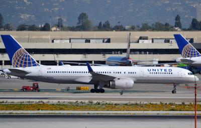 Image of aircraft registration N29124 - A 757-224(WL) operated by United Airlines