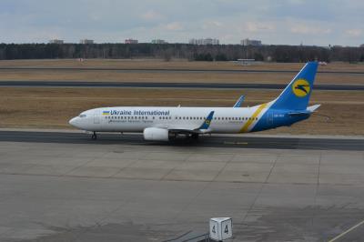 Photo of aircraft UR-PSV operated by Ukraine International Airlines