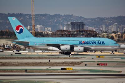 Photo of aircraft HL7611 operated by Korean Air Lines