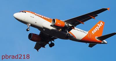 Image of aircraft registration G-EZMK - A A319-111 operated by easyJet