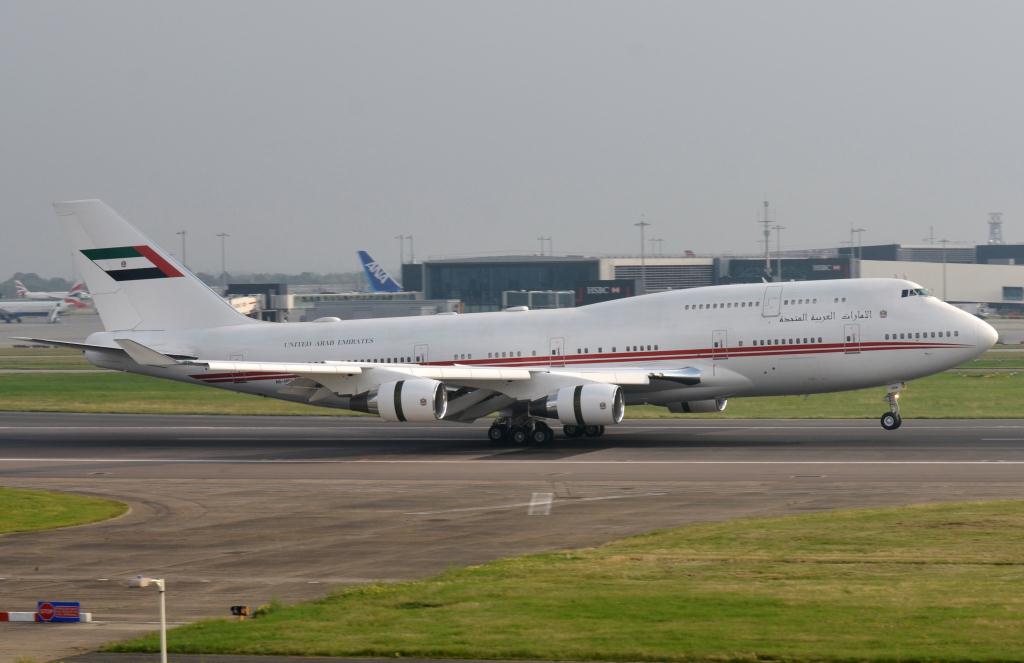 Photo of aircraft A6-HRM operated by Dubai Air Wing