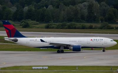 Photo of aircraft N852NW operated by Delta Air Lines