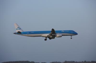 Photo of aircraft PH-NXF operated by KLM Cityhopper