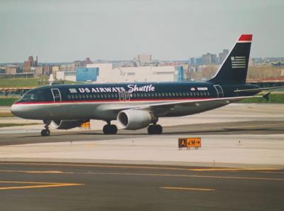 Photo of aircraft N110UW operated by US Airways Shuttle