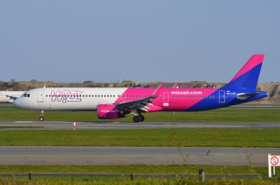 Photo of aircraft HA-LVO operated by Wizz Air