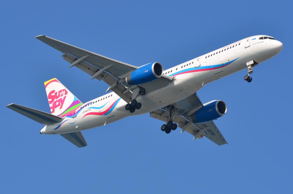 Photo of aircraft UP-B5702 operated by Sunday Airlines