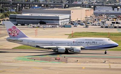 Image of aircraft registration B-18215 - A 747-409 operated by China Airlines