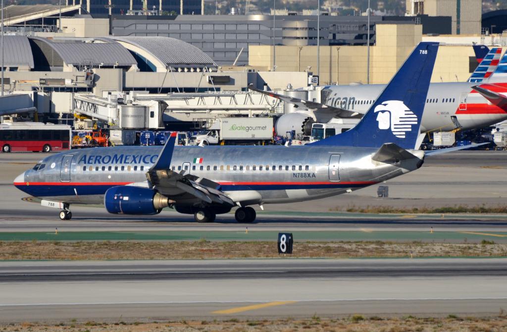 Photo of aircraft N788XA operated by Aeromexico