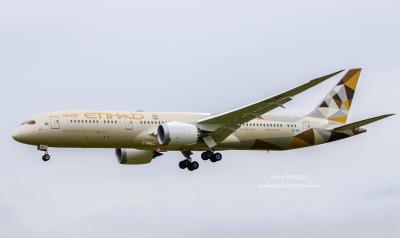 Photo of aircraft A6-BNC operated by Etihad Airways