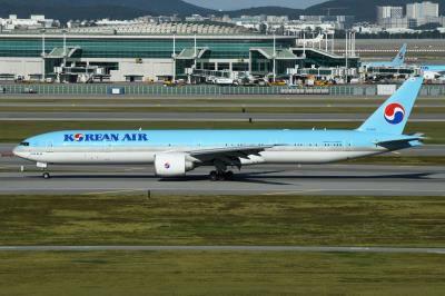 Photo of aircraft HL8010 operated by Korean Air Lines