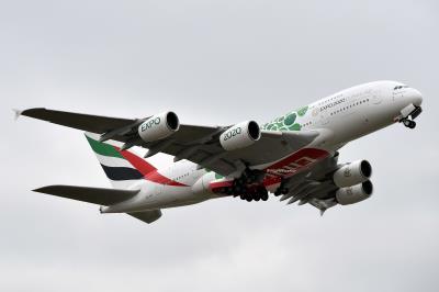 Image of aircraft registration A6-EOJ - A A380-861 operated by Emirates