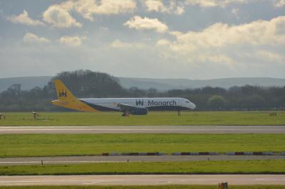 Image of aircraft registration G-OZBO - A A321-231 operated by Monarch Airlines
