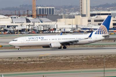 Photo of aircraft N36447 operated by United Airlines
