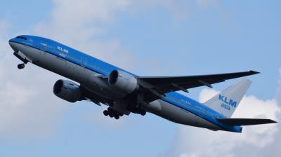 Image of aircraft registration PH-BQK - A 777-206(ER) operated by KLM Royal Dutch Airlines