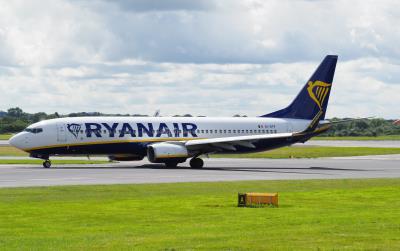 Photo of aircraft EI-DYF operated by Ryanair