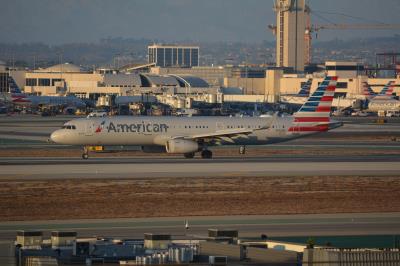 Photo of aircraft N145AN operated by American Airlines