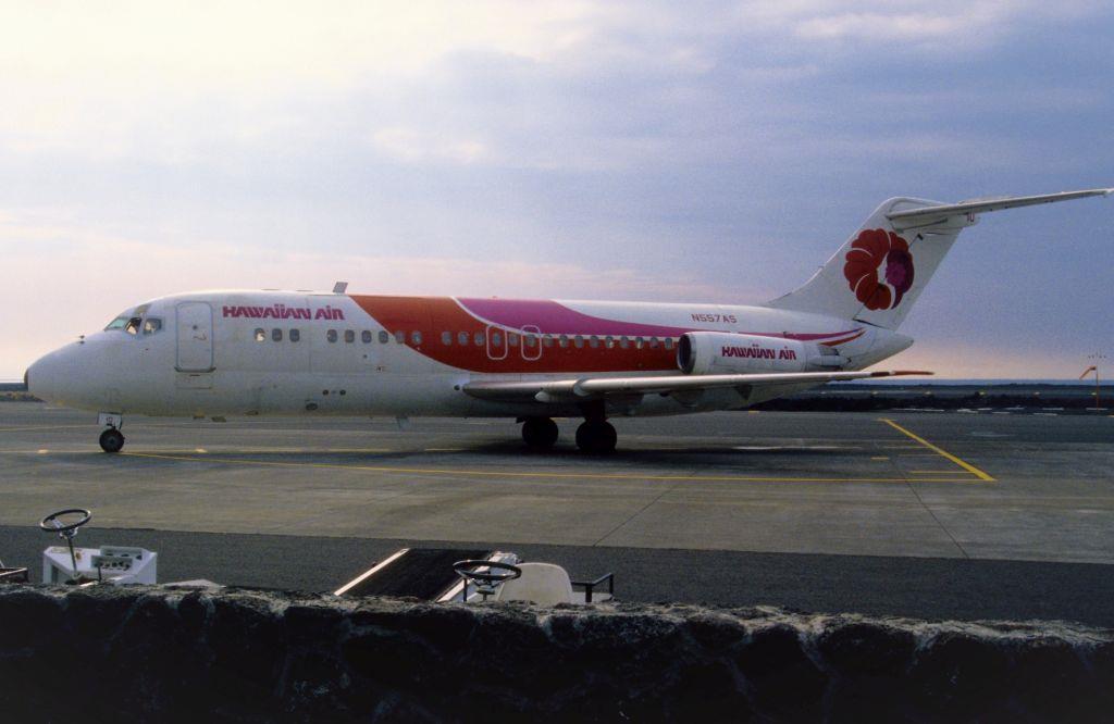 Photo of aircraft N557AS operated by Hawaiian Airlines