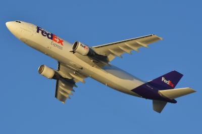 Photo of aircraft N721FD operated by Federal Express (FedEx)