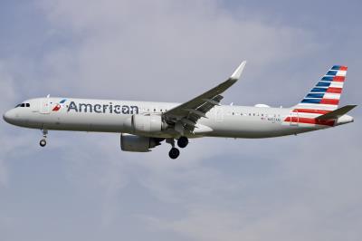 Photo of aircraft N457AM operated by American Airlines