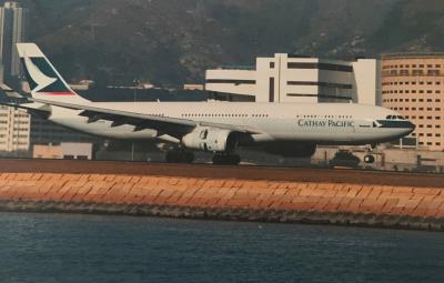 Photo of aircraft VR-HLB operated by Cathay Pacific Airways