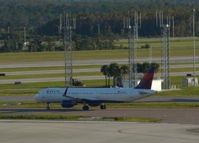 Photo of aircraft N309DN operated by Delta Air Lines