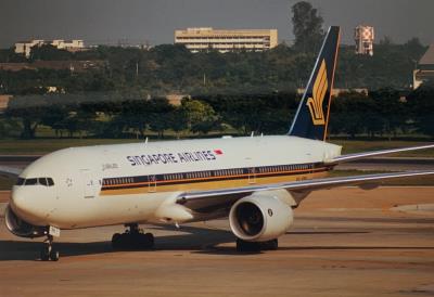 Photo of aircraft 9V-SRH operated by Singapore Airlines